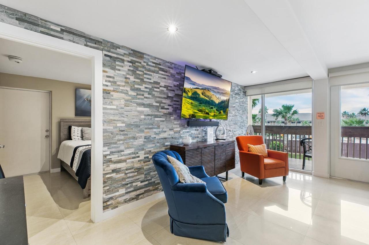 Newly Decorated Condo In Beautiful Beachfront Resort South Padre Island Dış mekan fotoğraf